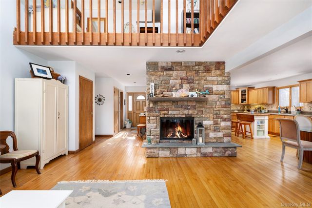 48 Island View Drive W, Sag Harbor, NY 11963