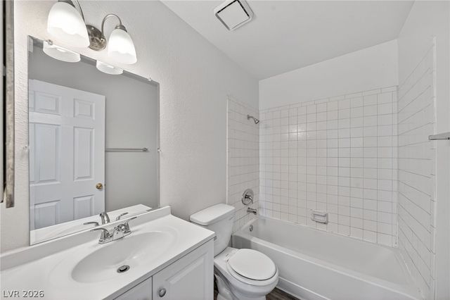 2702 Alicialynn Way D, Las Vegas, NV 89121