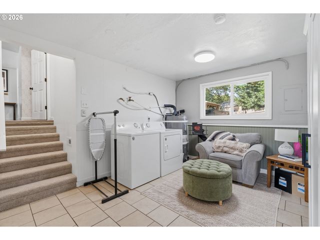 2312 ERMINE Ct, Albany, OR 97322