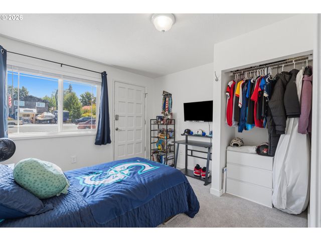 2312 ERMINE Ct, Albany, OR 97322