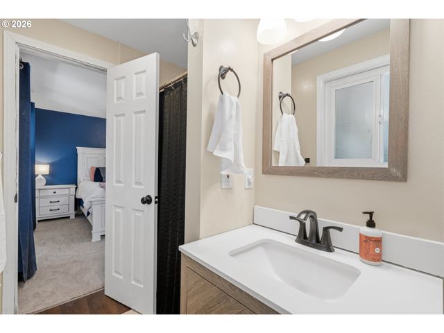 2312 ERMINE Ct, Albany, OR 97322