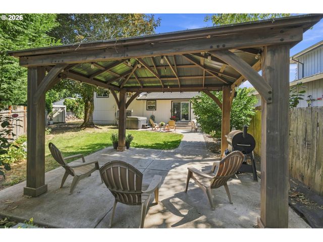 2312 ERMINE Ct, Albany, OR 97322