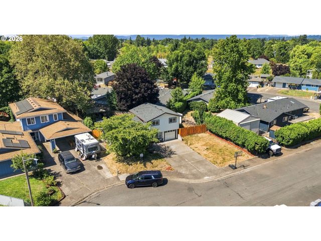 2312 ERMINE Ct, Albany, OR 97322