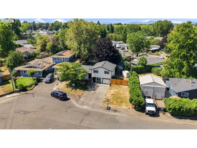 2312 ERMINE Ct, Albany, OR 97322