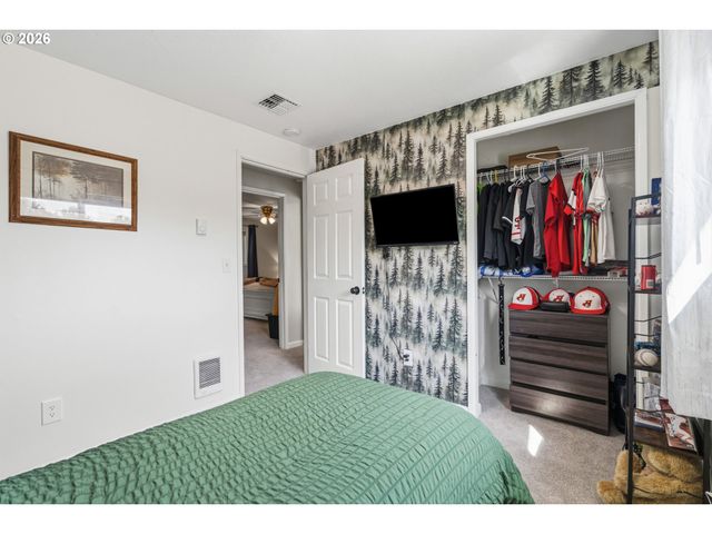 2312 ERMINE Ct, Albany, OR 97322