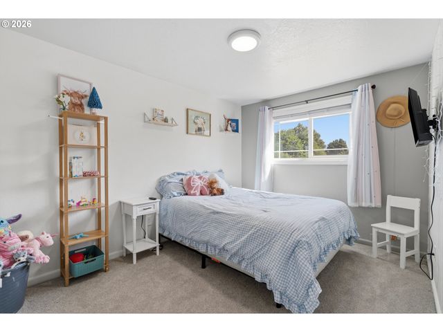 2312 ERMINE Ct, Albany, OR 97322