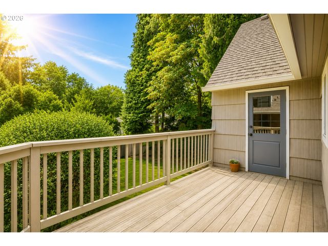 1329 Sw HUME St, Portland, OR 97219