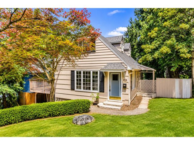 1329 Sw HUME St, Portland, OR 97219