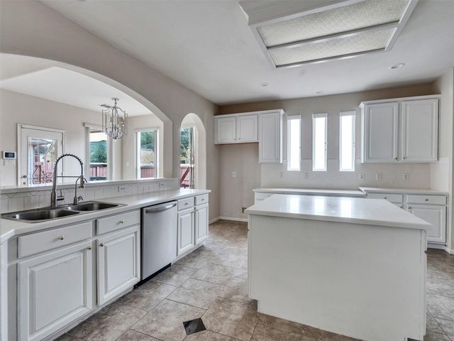 3902 Breaux Bridge Lane, Sugar Land, TX 77479