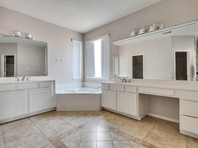 3902 Breaux Bridge Lane, Sugar Land, TX 77479