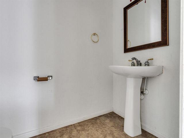 3902 Breaux Bridge Lane, Sugar Land, TX 77479