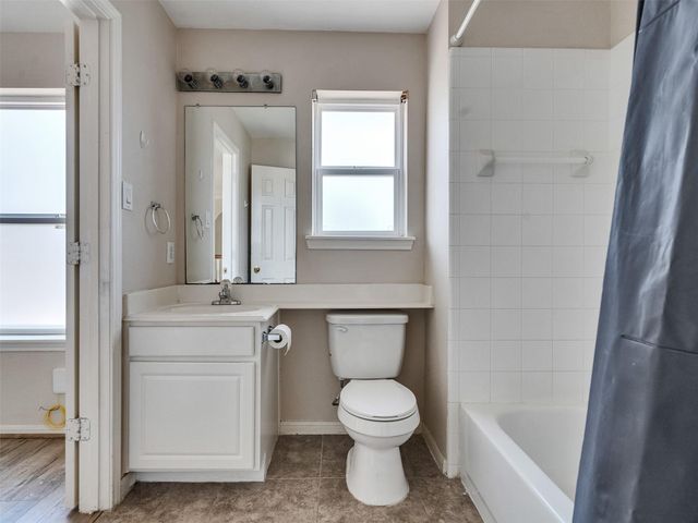 3902 Breaux Bridge Lane, Sugar Land, TX 77479