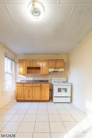 446 E 24Th St, Paterson City, NJ 07514