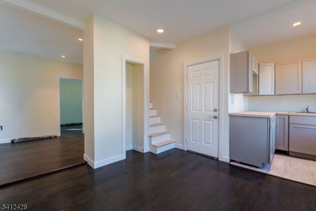 446 E 24Th St, Paterson City, NJ 07514 — photo 5