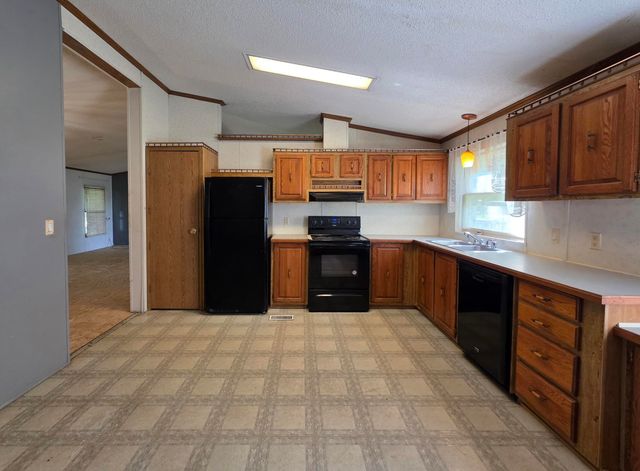 60334 E 252 Lane, Grove, OK 74344