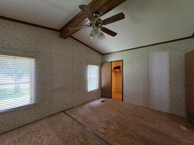 60334 E 252 Lane, Grove, OK 74344