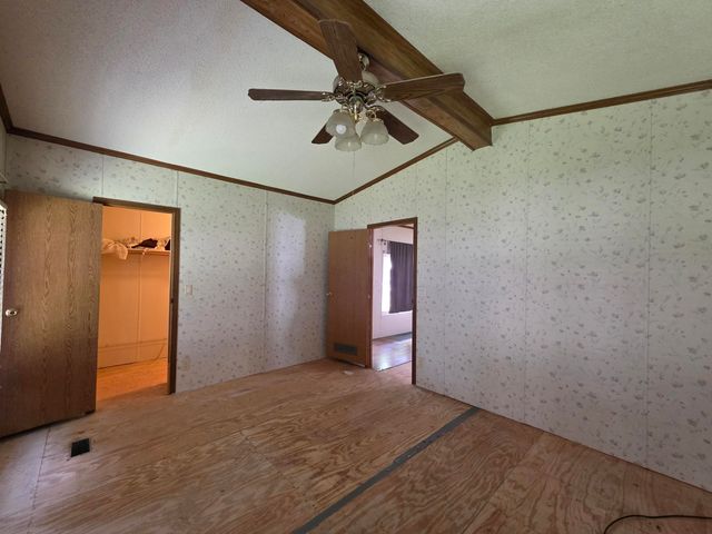 60334 E 252 Lane, Grove, OK 74344