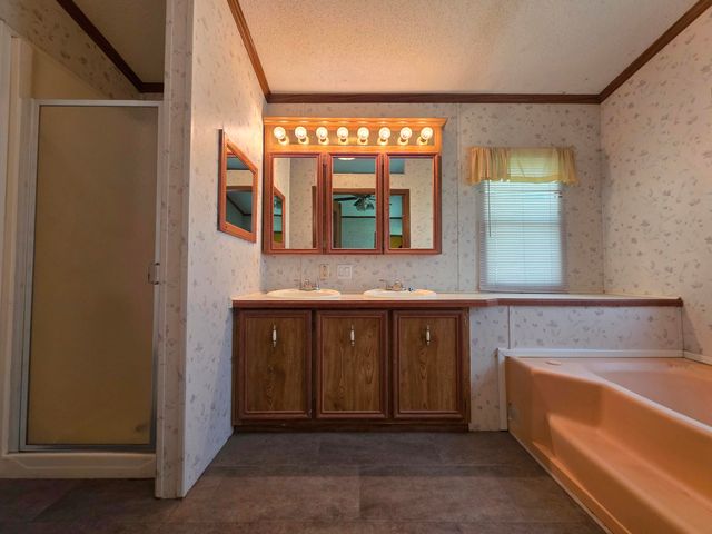 60334 E 252 Lane, Grove, OK 74344