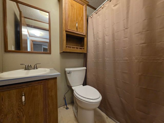 60334 E 252 Lane, Grove, OK 74344