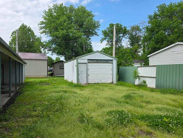 60334 E 252 Lane, Grove, OK 74344