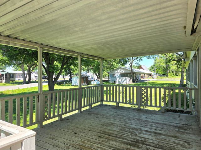 60334 E 252 Lane, Grove, OK 74344