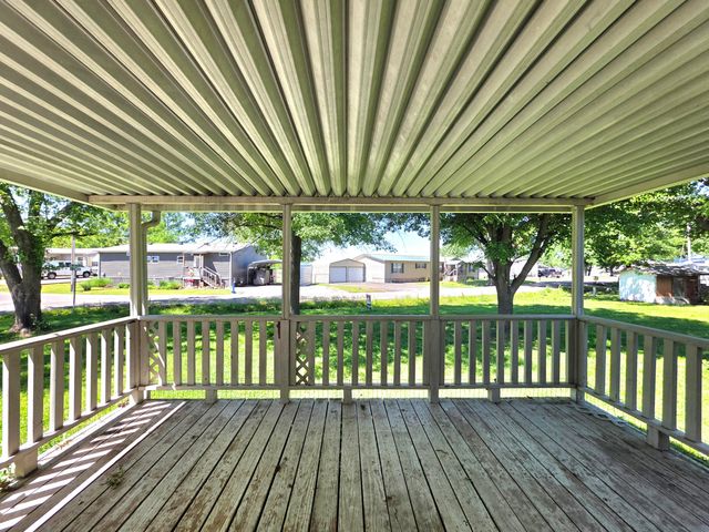 60334 E 252 Lane, Grove, OK 74344