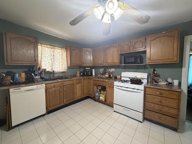 1439 S 10th STREET, Sheboygan, WI 53081