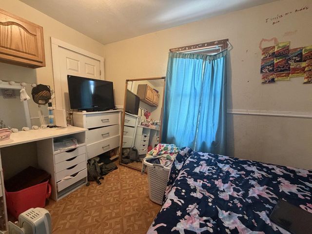 1439 S 10th STREET, Sheboygan, WI 53081