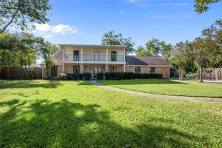 4702 Bayou Vista Drive, Houston, TX 77091