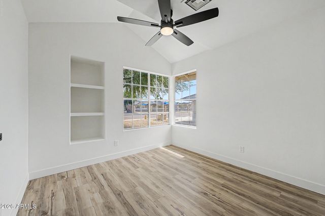 20624 N 3RD Avenue, Phoenix, AZ 85027