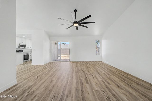 20624 N 3RD Avenue, Phoenix, AZ 85027