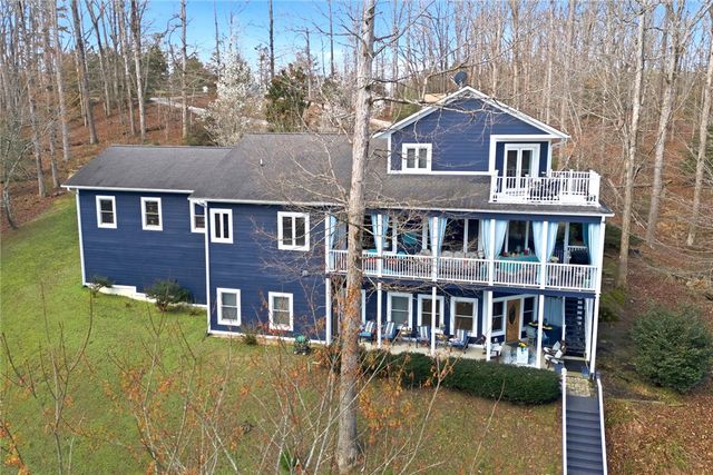 320 Holly Lane Lane, Walhalla, SC 29691