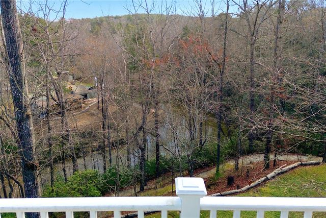 320 Holly Lane Lane, Walhalla, SC 29691