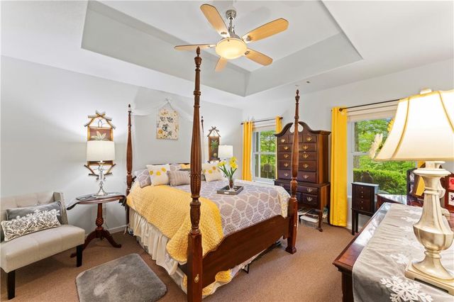 320 Holly Lane Lane, Walhalla, SC 29691