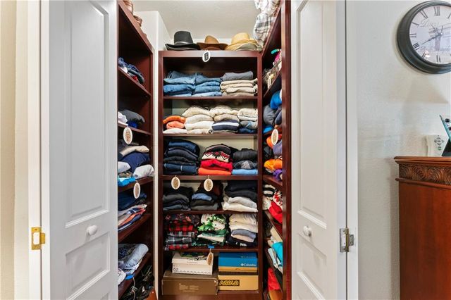 320 Holly Lane Lane, Walhalla, SC 29691