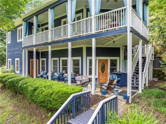 320 Holly Lane Lane, Walhalla, SC 29691