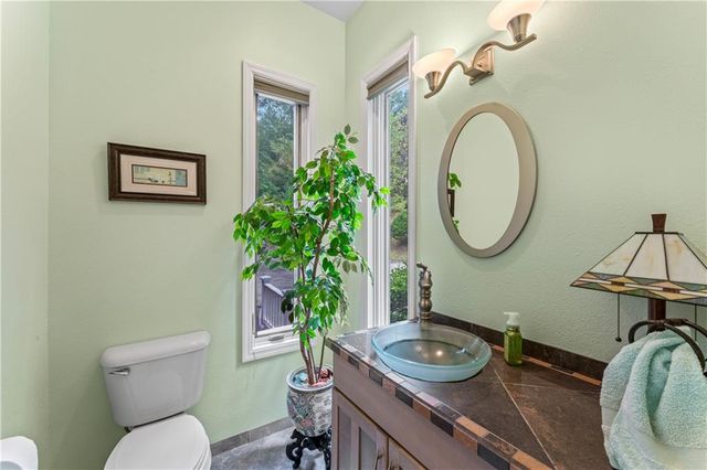 320 Holly Lane Lane, Walhalla, SC 29691