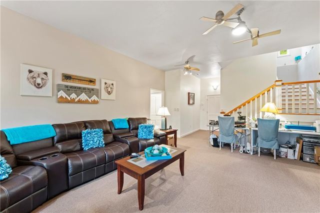 320 Holly Lane Lane, Walhalla, SC 29691