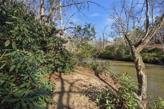 320 Holly Lane Lane, Walhalla, SC 29691