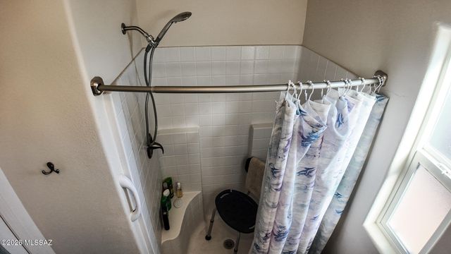 1030 S Barrel Cactus Rdg Unit 230, Benson, AZ 85602