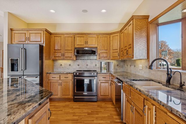 2296 130th Court NE, Blaine, MN 55449