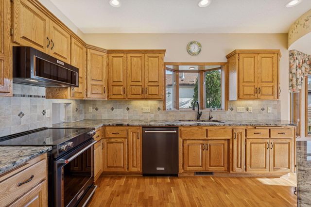 2296 130th Court NE, Blaine, MN 55449