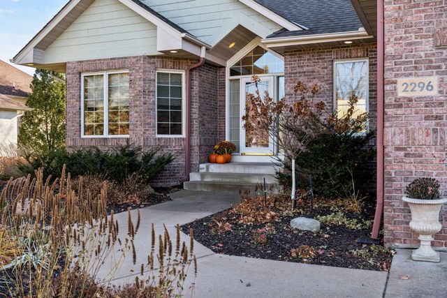 2296 130th Court NE, Blaine, MN 55449