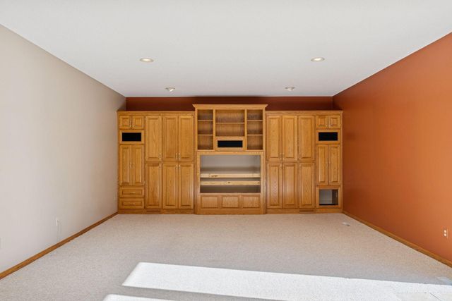 2296 130th Court NE, Blaine, MN 55449