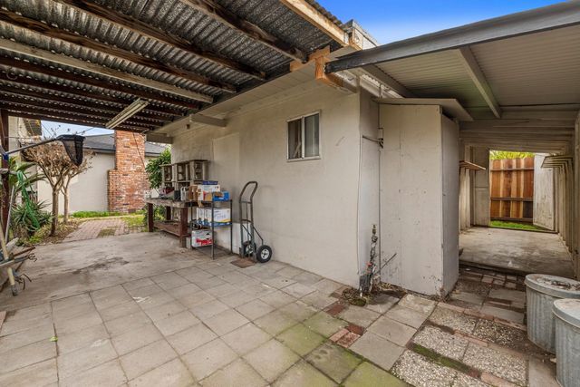 1535 Niel Ave, Turlock, CA 95380