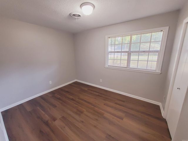 980 Homecrest Drive, Piggott, AR 72454