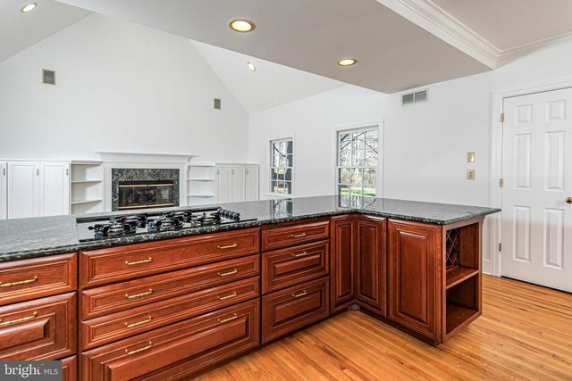 40 GOVERNORS LN, Princeton, NJ 08540