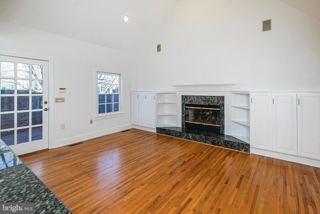 40 GOVERNORS LN, Princeton, NJ 08540