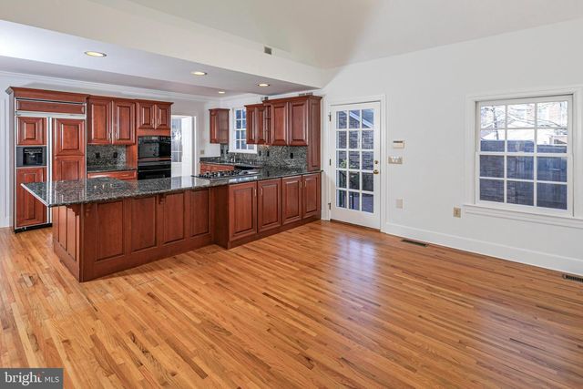 40 GOVERNORS LN, Princeton, NJ 08540