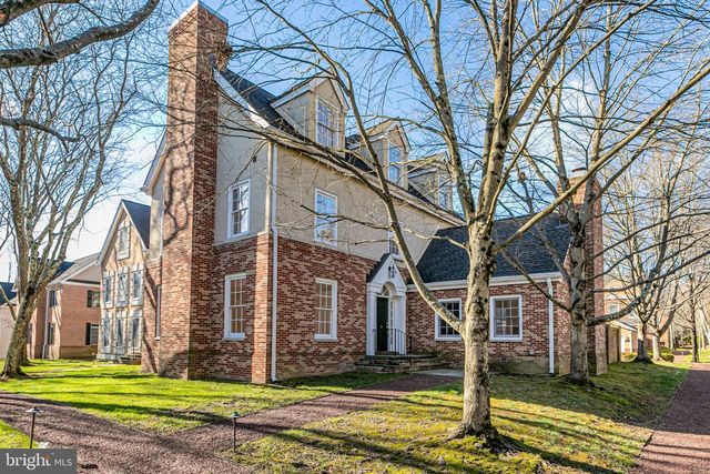 40 GOVERNORS LN, Princeton, NJ 08540